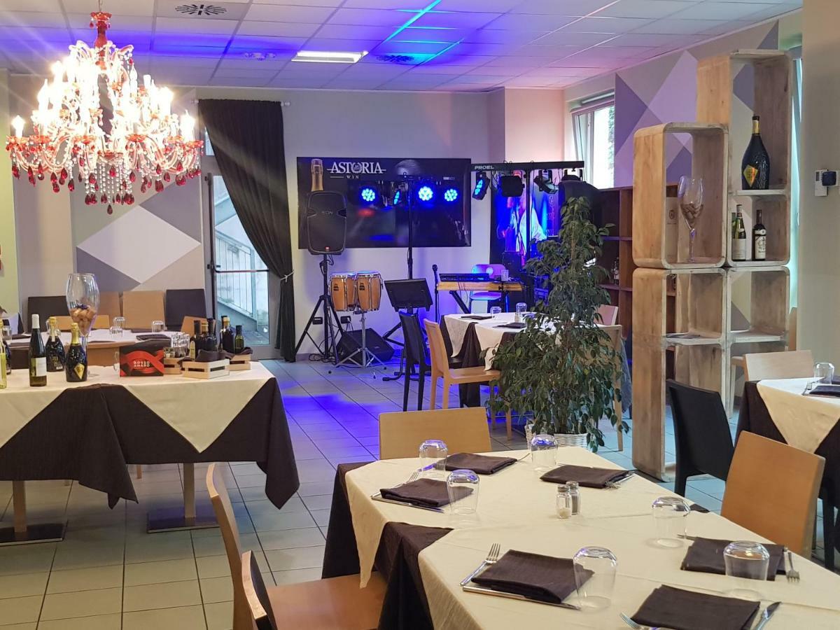 Hotel Il Polo Mortara Luaran gambar